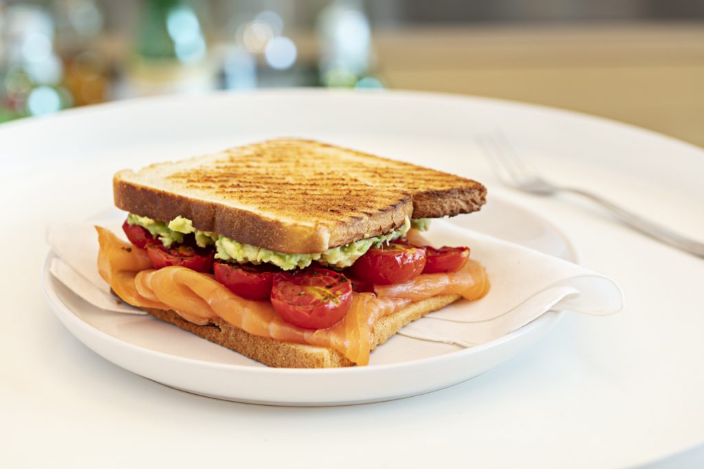 Avocado Toast Con Salmone Pasticceria Buonarroti Milano